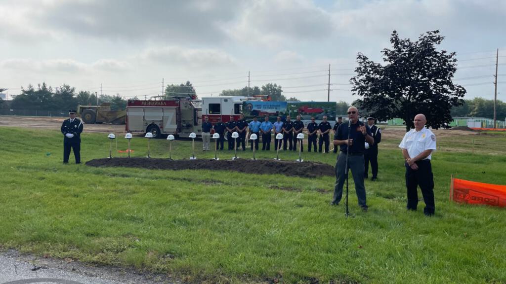 Mayor Dave Wood sharing his thoughts on the new fire station construction