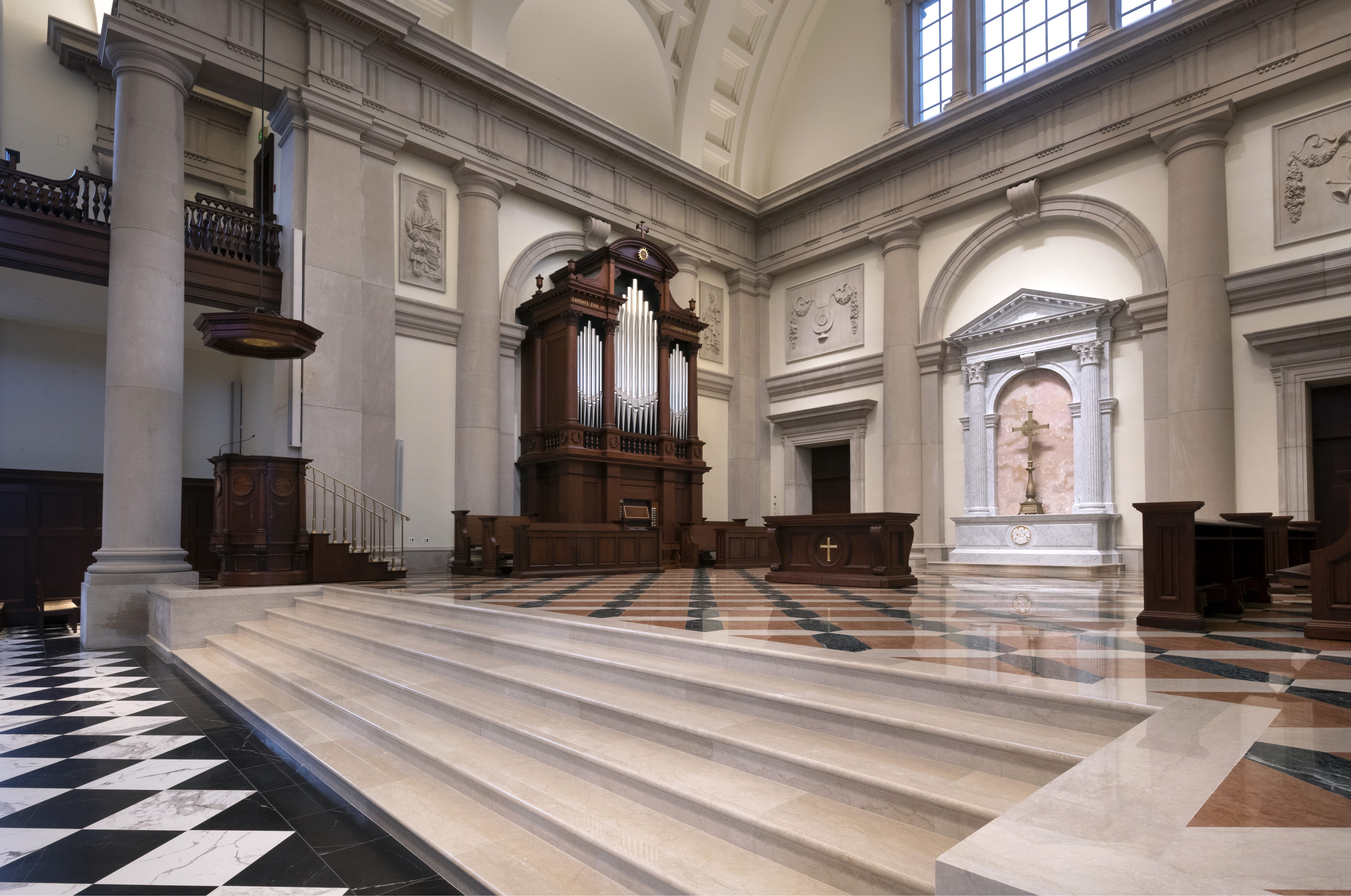 Hillsdale Christ Chapel | Weigand Construction Sanctuary